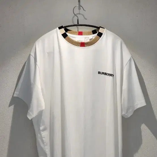 [BUNJANG] Burberry Short Sleeve T-Shirt / 정품 버버리 반팔티