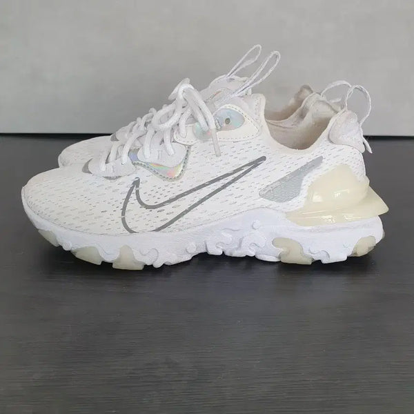[BUNJANG] Nike React Vision Essential White (Size 250) / 나이키 리액트 비전 에센셜 화이트 (250)