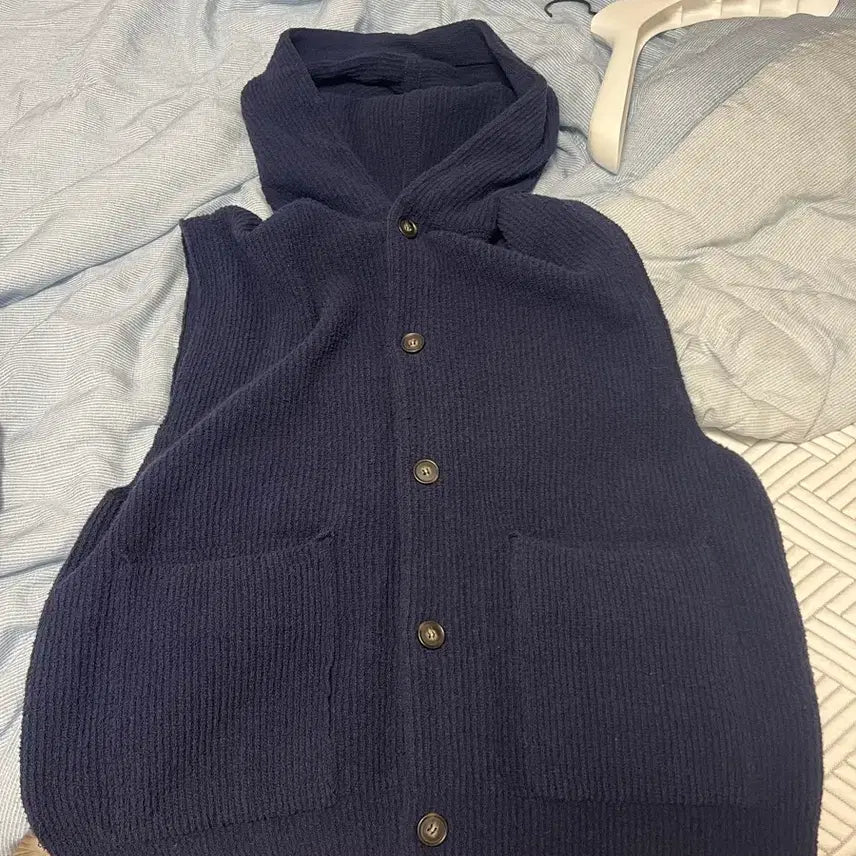 [BUNJANG] Holysun Acorn Hoodie Vest Cotton Knit (Navy) M / 홀리선 Acorn  후디 베스트 코튼 니트 (네이비) M