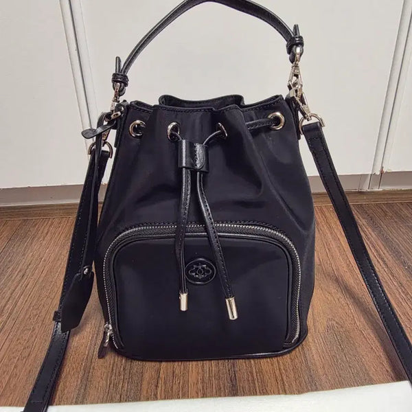 [BUNJANG] Oryani Sana Bucket Bag Nylon / 오야니 사나 버킷백 1시간착용  그냥 새제품같아요