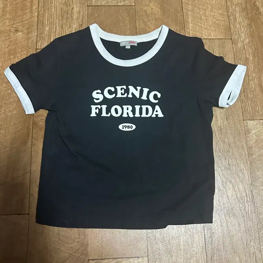 [BUNJANG] SPAO Florida Short-Sleeve T-Shirt Black / 8/5- 8/6 하루 할인) 스파오 플로리다 반팔티 블랙