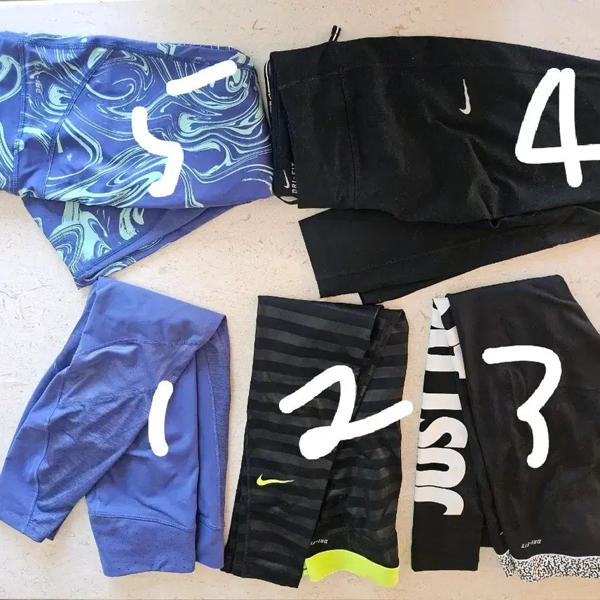 [BUNJANG] Nike Women's Dri-FIT Leggings (M-L) / 나이키 여성 레깅스 드라이핏 M-L사이즈 팜