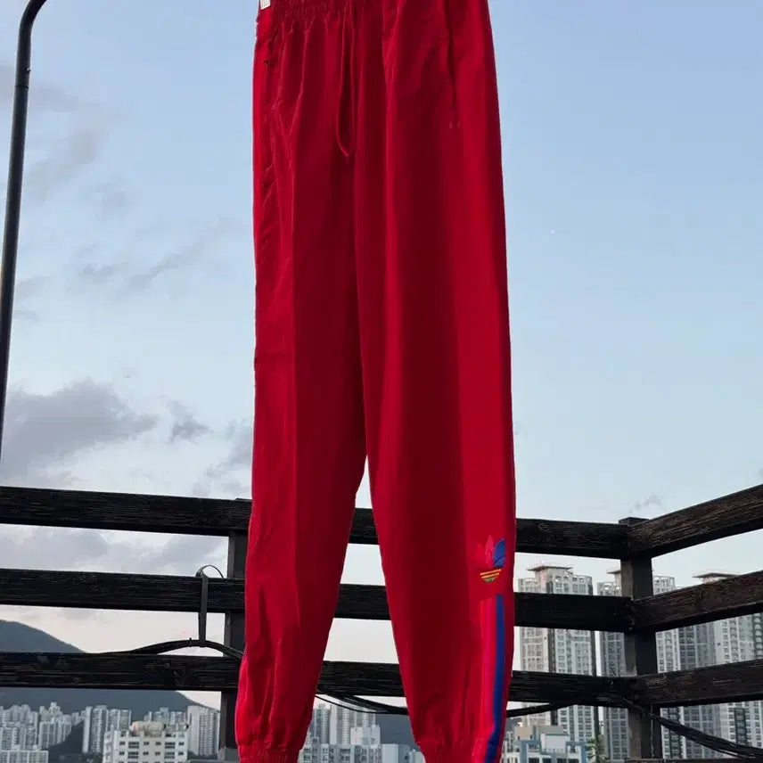 [BUNJANG] Adidas Originals Tricolor Scarlet Red Nylon Track Pants Jogger / [S] 아디다스 오리지널스 트라이컬러 스칼렛 레드 나일론 트랙팬츠 조거