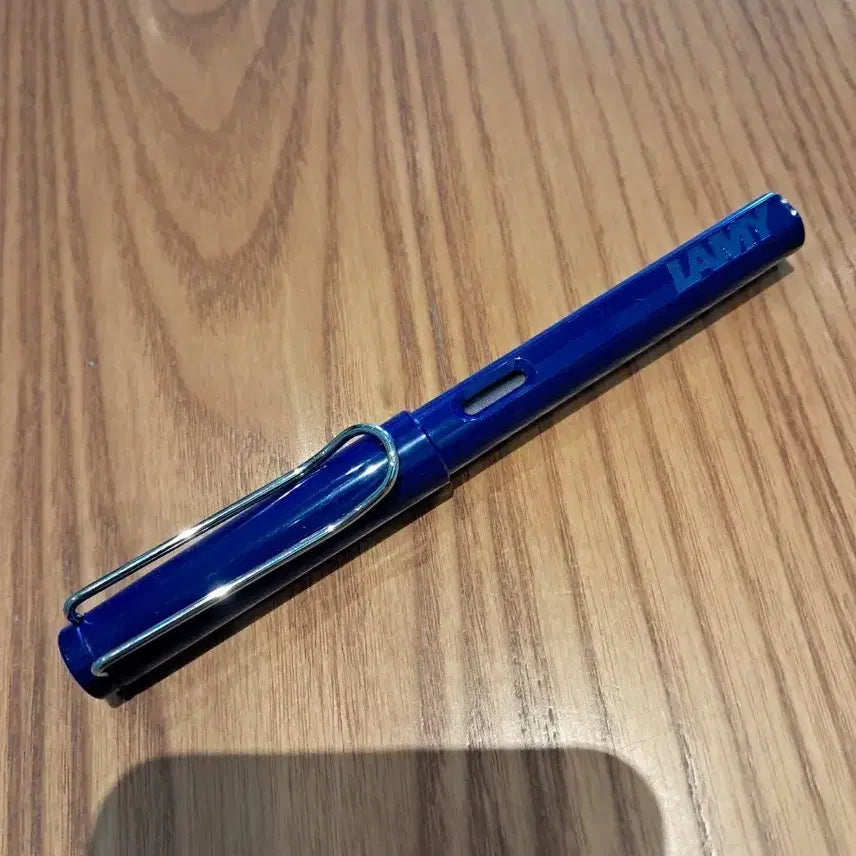 [BUNJANG] Lamy Safari Blue Fountain Pen EF Nib / 라미 사파리 블루 만년필