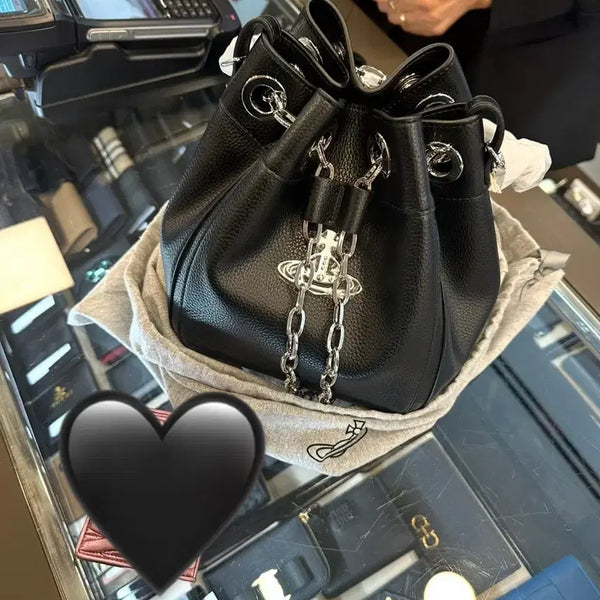 [BUNJANG] Vivienne Westwood Chrissy Medium Bucket Bag Black Leather / 비비안웨스트우드 크리시 미디움 버킷백 블랙 새상품