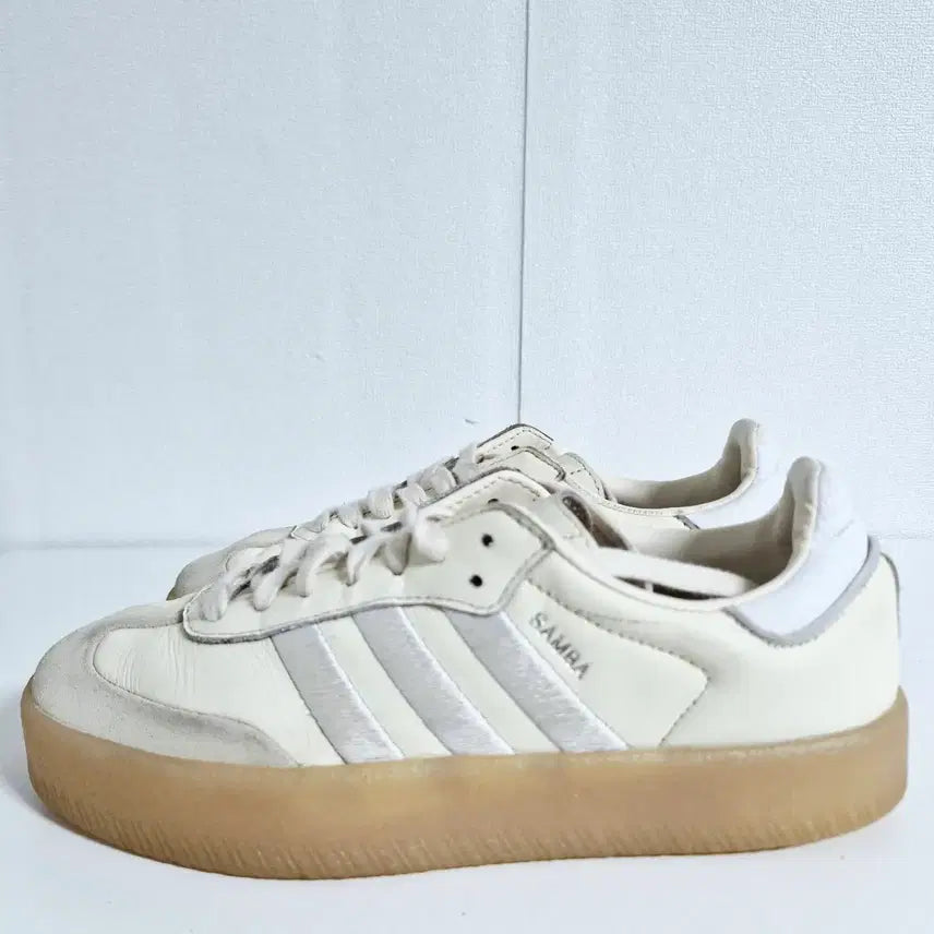 [BUNJANG] Adidas Sambae W Women's Shoes (Size 240) / 아디다스 삼배 W (240)