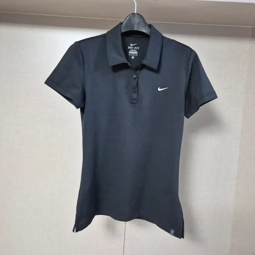 [BUNJANG] Nike Women's Dri-FIT Collar Polo T-Shirt Black / m)나이키 여성 드라이핏 카라 폴로 반팔티 블랙