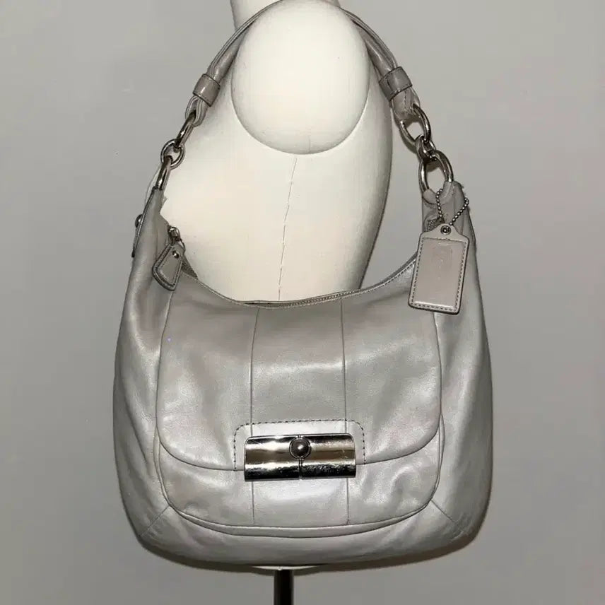 [BUNJANG] Coach Vintage Grey Leather Shoulder Bag / [OS] Coach VTG Grey Sholder Bag
