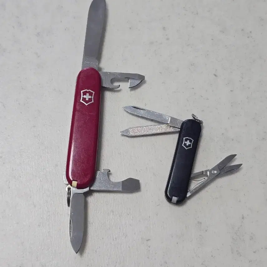 [BUNJANG] Victorinox Multi-tool & Mini-tool Bundle / 빅토리녹스 멀티툴 과 미니툴 일괄