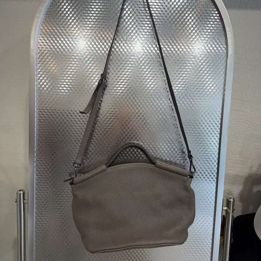 [BUNJANG] ECCO Genuine Leather 2-Way Shoulder Bag Crossbody Bag - Grey / ECCO 에코 천연가죽 2WAY 숄더백 크로스백 그레이