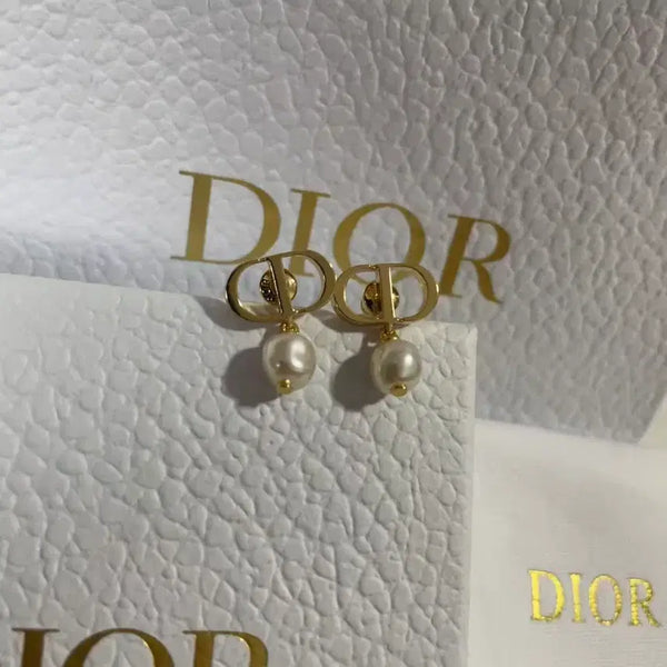[BUNJANG] Dior CD Pearl Earrings / 디올 CD 이어링 진주 귀걸이