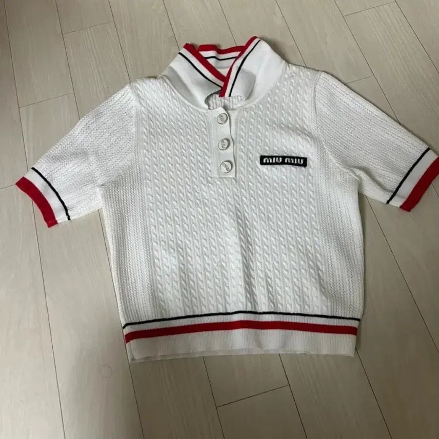 [BUNJANG] Miu Miu Style Knit Polo T-shirt / 미우미우 스타일 니트폴로티