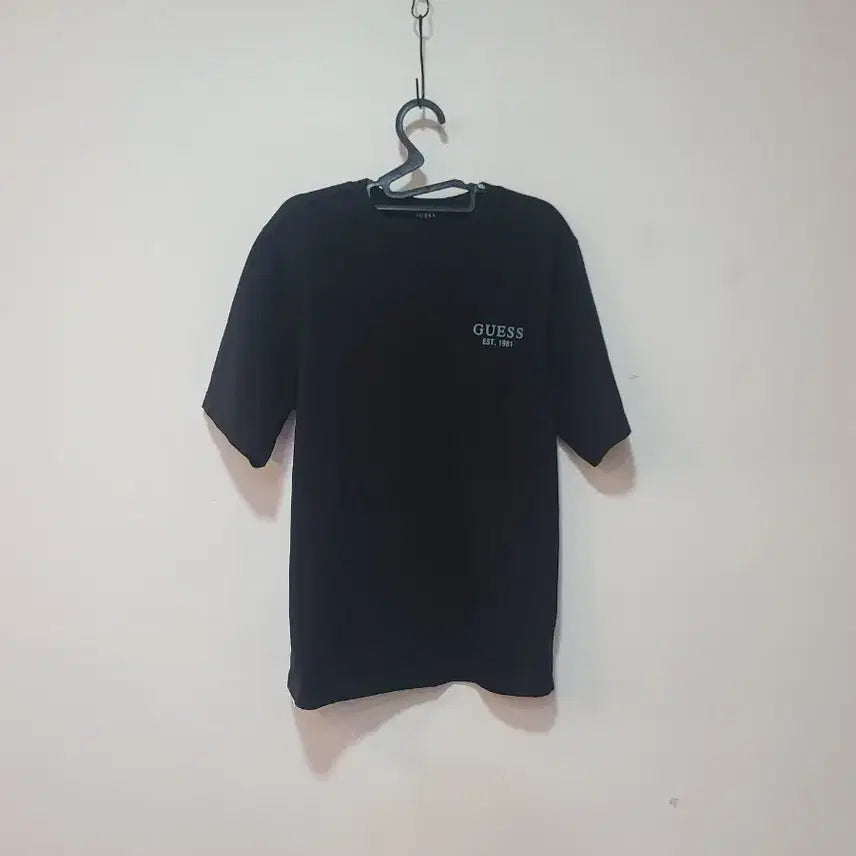 [BUNJANG] Guess Black Short-Sleeve T-Shirt / 게스 반팔 티셔츠 블랙
