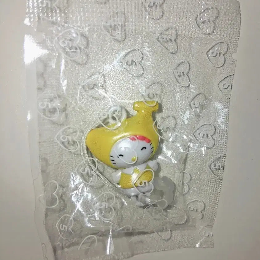 [BUNJANG] Classic Banana Kitty Strap / 고전 바나나 키티스트랩