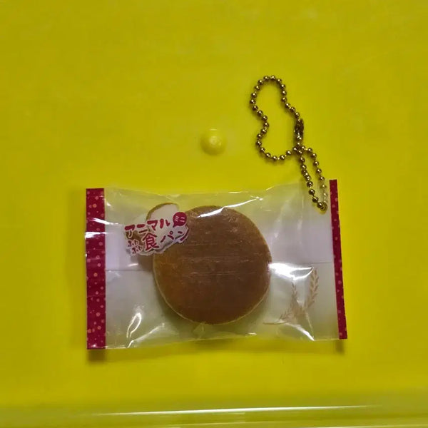 [BUNJANG] Classic Bread Dorayaki Bread Gacha Keyring / 고전빵 도라야끼 빵 가챠 키링
