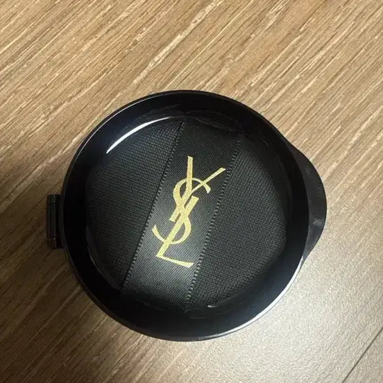 [BUNJANG] Yves Saint Laurent Encre de Peau Cushion Refill SPF 50 (Color 30) / 입생로랑 엉크르 드 뽀 쿠션 리필