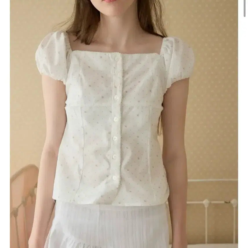 [BUNJANG] Letter From Moon Rosy Lace Puff Blouse Ivory Flower / (새상품) 레터프롬문 로지 레이스 퍼프 블라우스 아이보리 플라워
