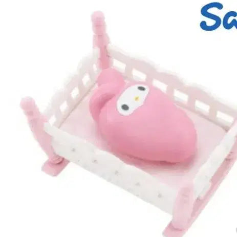 [BUNJANG] Sanrio My Melody Baby Crib Gacha Toy / 산리오 마이멜로디 아기침대 베이비 가챠