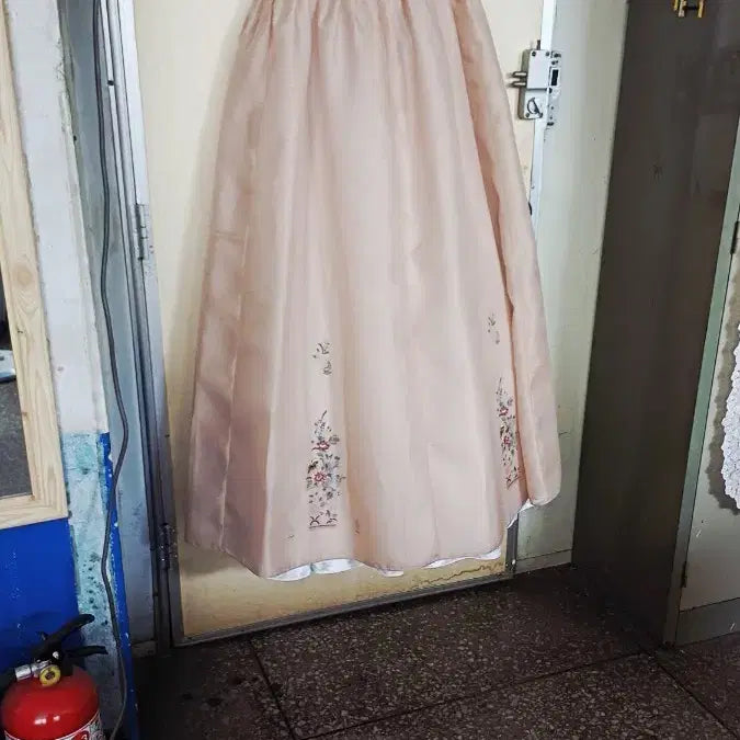 [BUNJANG] Women's Winter Hanbok Skirt (Size 55, Length 135cm) / 여성겨량한복55싸이즈치마길이135센치