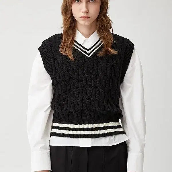 [BUNJANG] 2023 Studio Tomboy Cable Knit V-Neck Vest / 2023스튜디오톰보이 꽈배기 브이넥 베스트