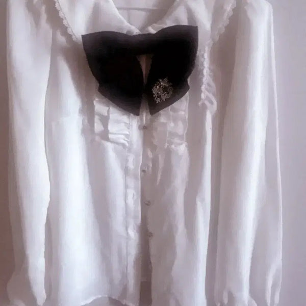 [BUNJANG] Sihyunie Blouse - Jigei-kei Style / 시허니 블라우스 양지뢰 양산형 지뢰계