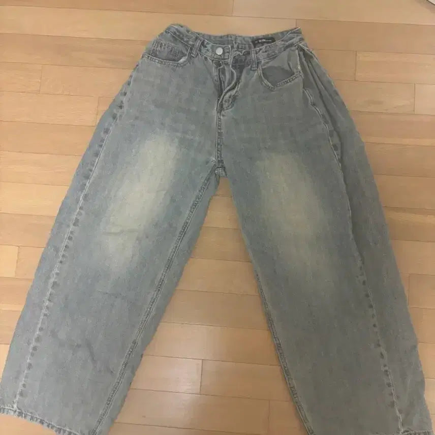 [BUNJANG] Sugar Powder Pin Tuck Denim Jeans / 슈가파우더 핀턱 데님