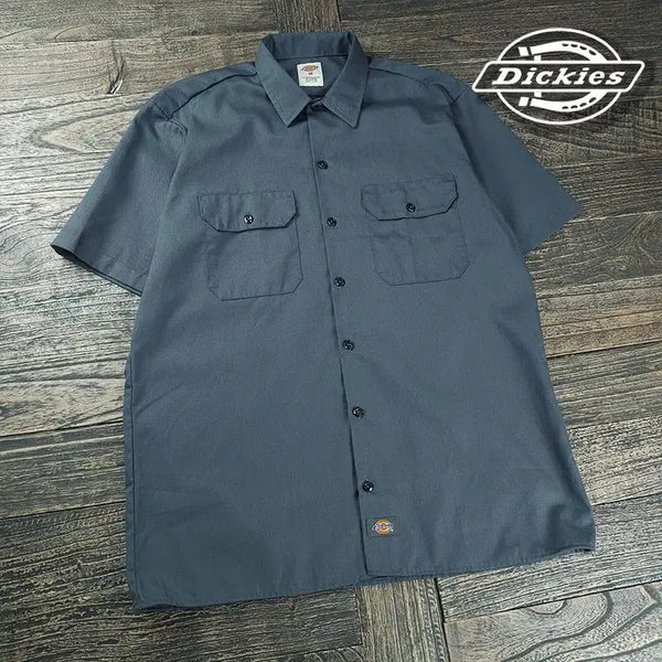 [BUNJANG] Dickies 1574 Two-Pocket Oversized Short-Sleeve Work Shirt Charcoal / 디키즈 1574 투포켓 오버핏 반팔 워크 셔츠 차콜 M21851