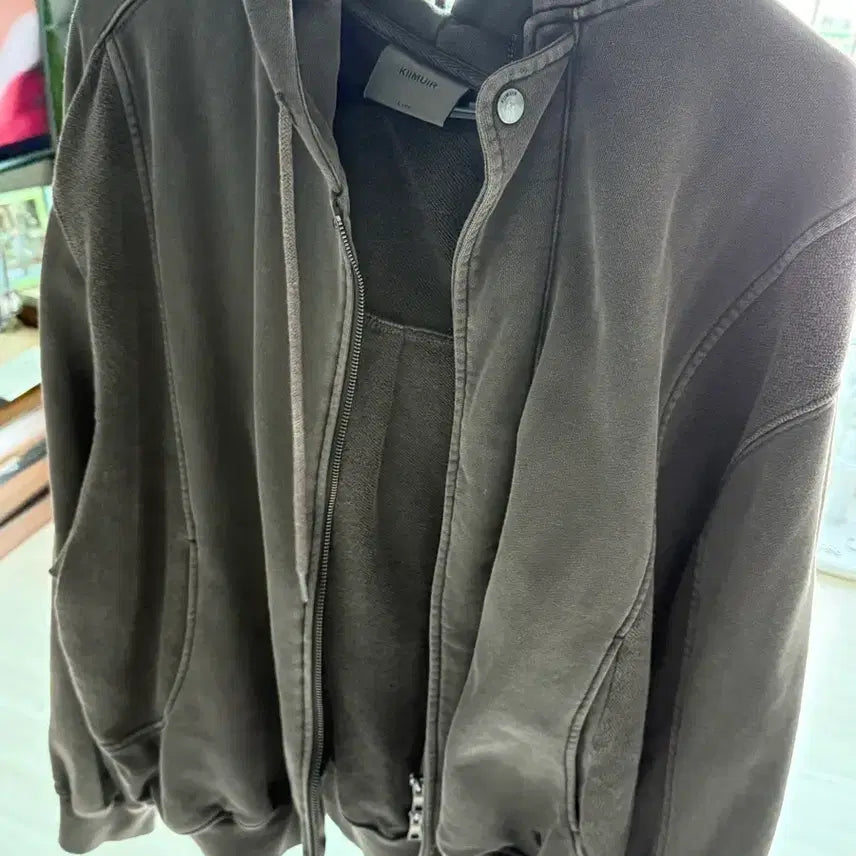 [BUNJANG] KIMUUR Garment Dyed Hooded Zip-Up Brown / 키뮤어 가먼트다잉 후드집업 브라운 팝니다