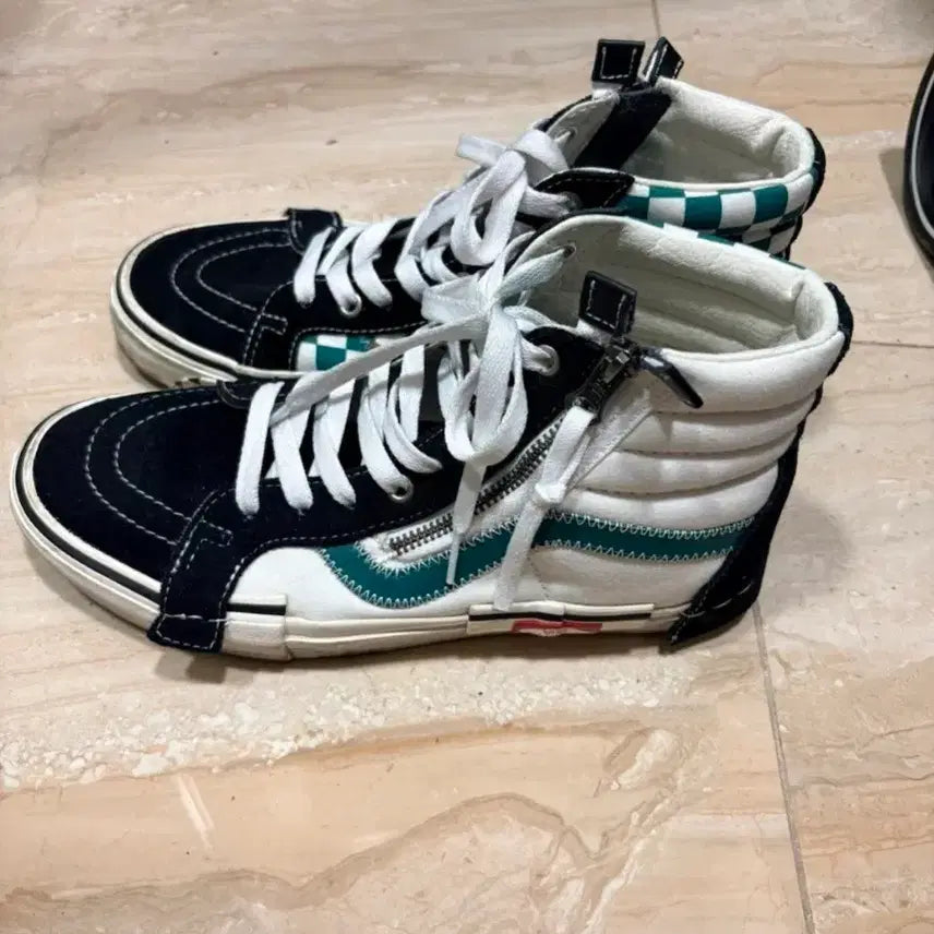 [BUNJANG] Vans Sk8-Hi Checkerboard Zip Sneakers / 반스 스케이트하이 체커보드 지퍼 스니커즈