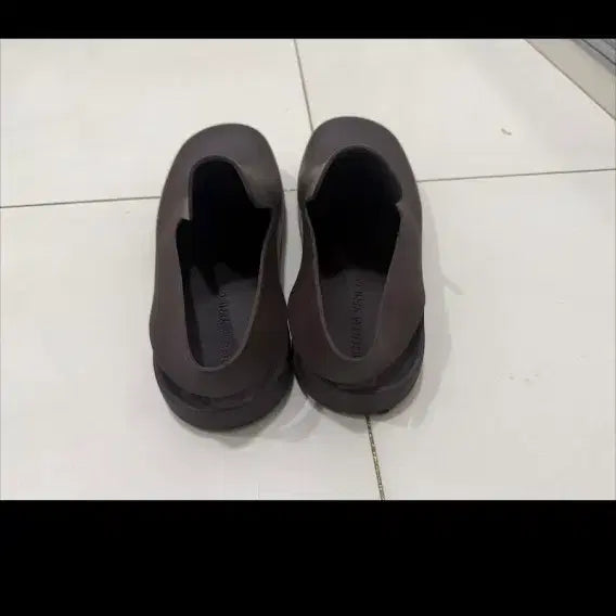 [BUNJANG] Bottega Veneta Men's Rubber Sandals / 보테가배네타 멘즈러버샌들 280 팝니다