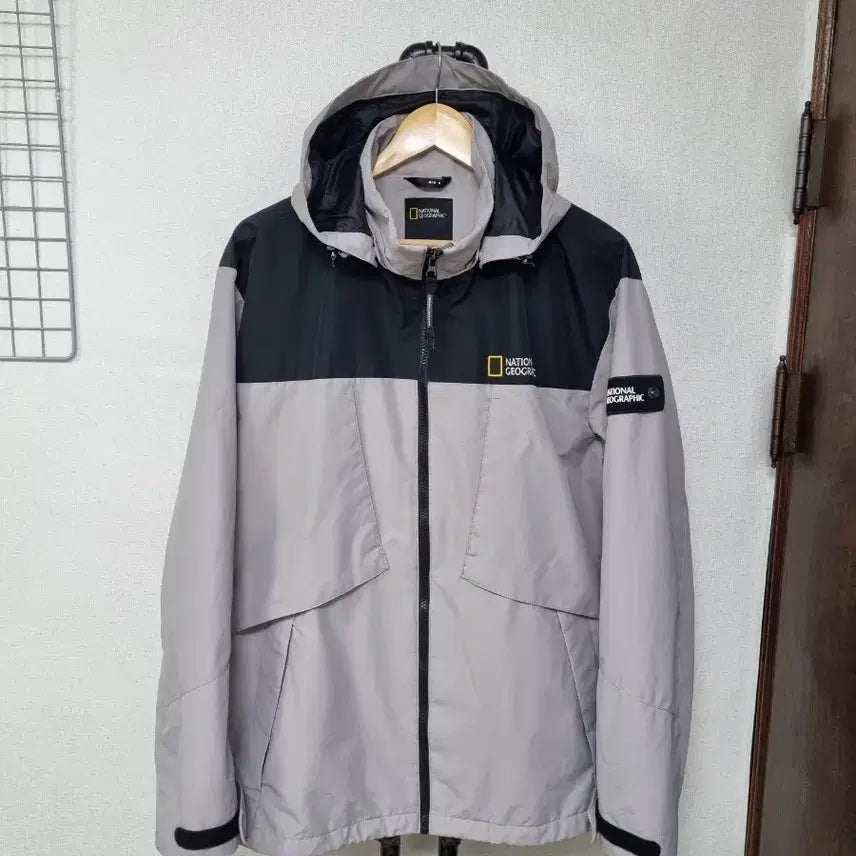 [BUNJANG] National Geographic Windbreaker Hoodie XXL (110) / [xxl/110] 내셔널지오그래픽 바람막이 후디