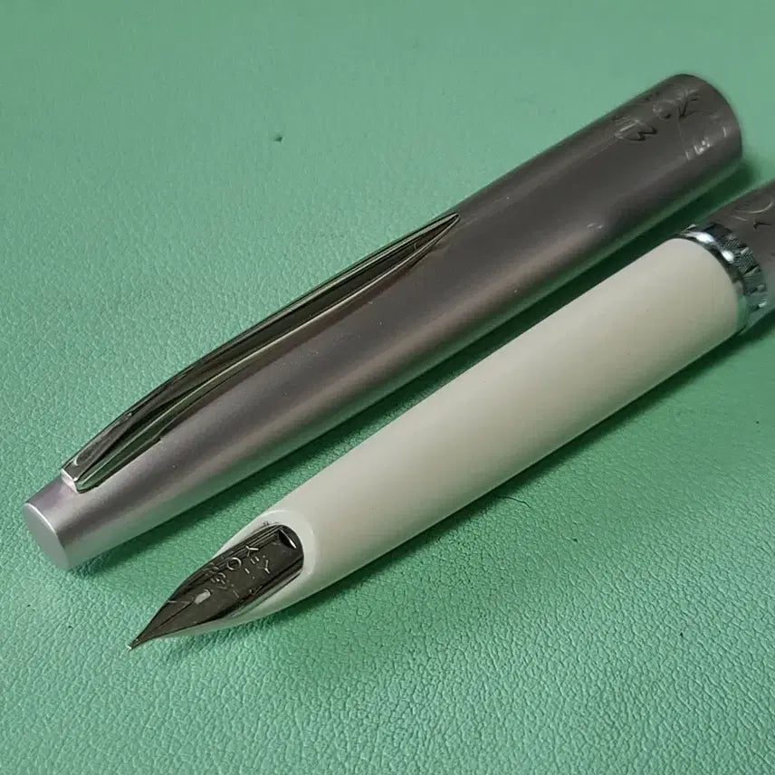 [BUNJANG] Pilot Elite Silver Pocket Fountain Pen 14K F Nib / 파이롯트 엘리트 실버 포켓펜 14K F닙 만년필