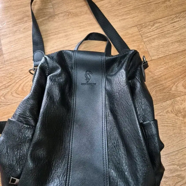 [BUNJANG] MDOKHIDE Black Two-Way Backpack (Shoulder/Backpack) / 모던하고 실용적인 'MDOKHIDE' 블랙 투웨이 백팩 (숄더/백팩)