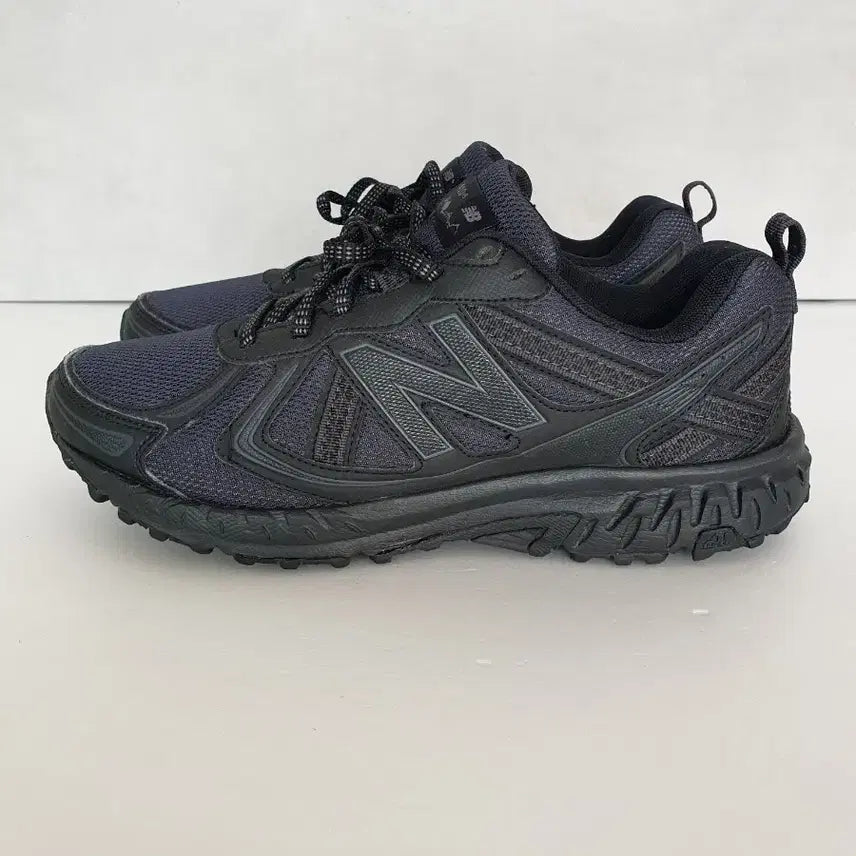 [BUNJANG] New Balance 410v5 2E Trail Running Shoes Black / 뉴발란스 410v5 2E 블랙 (265)