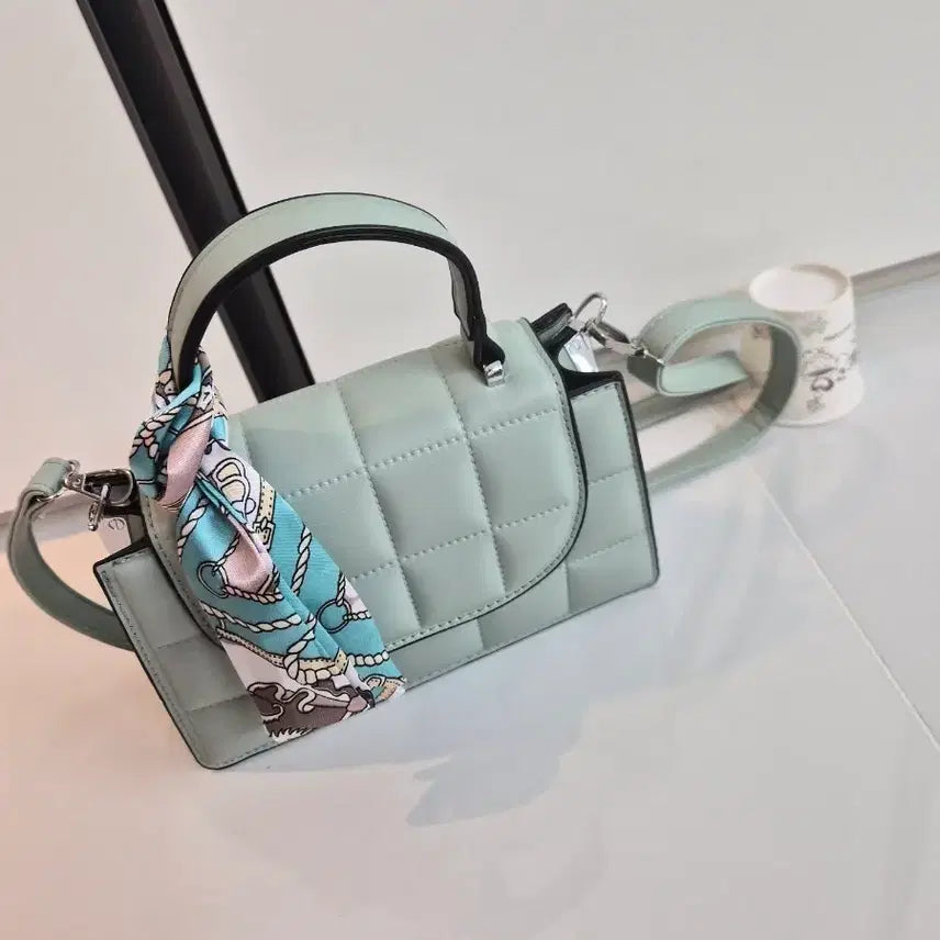 [BUNJANG] Mint Quilting Mini Bag with Scarf Accent / 민트색 퀼팅 미니백 스카프 포인트(새상품)