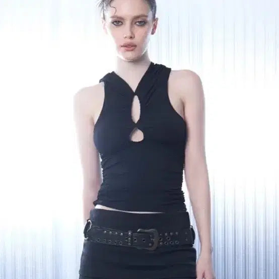 [BUNJANG] Hilda Hol Sleeveless Black / HILLDA 힐다 홀 슬리브리스 블랙