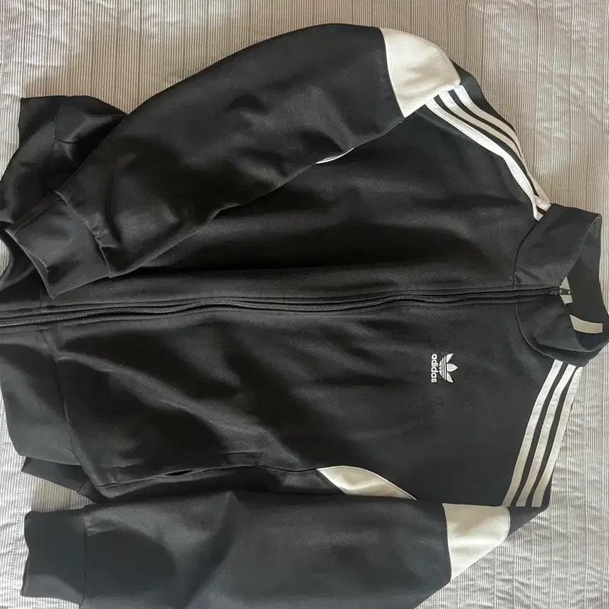 [BUNJANG] Adidas Set Top & Bottom / 아디다스 세트