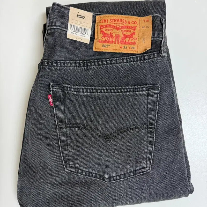 [BUNJANG] Levi's Original 501 Black Jeans 33/30 / 리바이스 오리지널 501 블랙 33/30