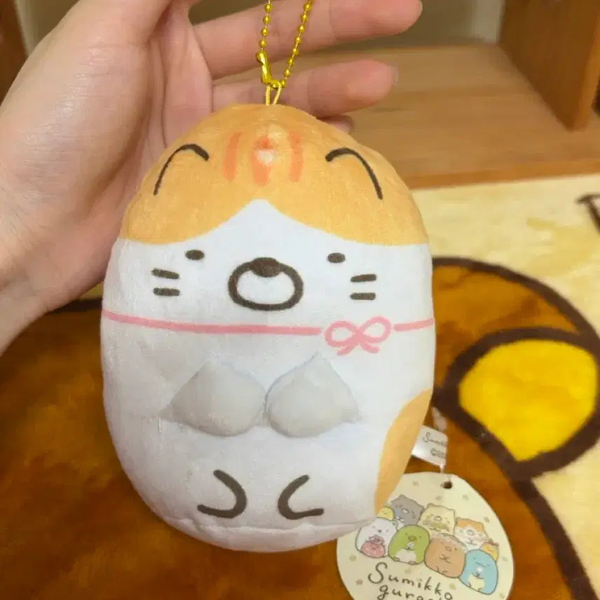 [BUNJANG] Sumikko Gurashi Cat Mochi Plush Keychain (Tag Included, Minor Flaw) / 스밋코 고양이 키링 모찌인형 (택o) / (하자o)
