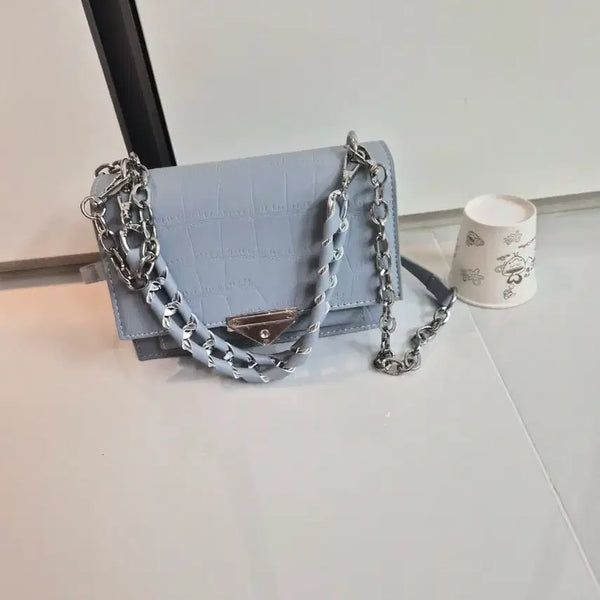 [BUNJANG] Light Blue Crocodile Pattern Chain Mini Bag / 라이트블루 악어 패턴 체인 미니백(새상품)