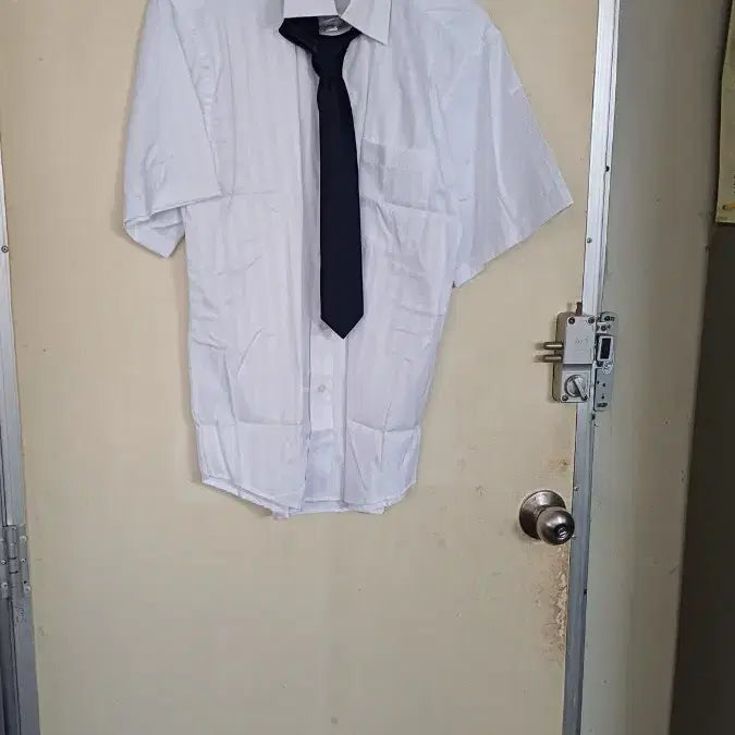[BUNJANG] Marideommu Men's Shirt with Tie / 마리드옴무남성남방새옷낵타이새것100싸이즈