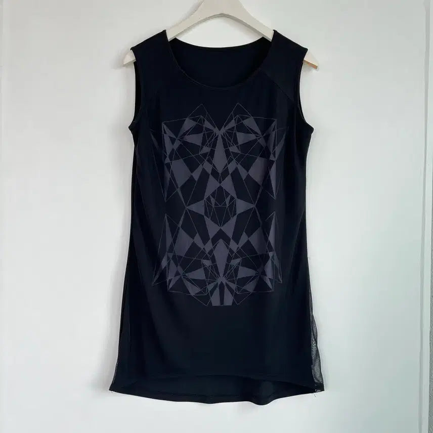 [BUNJANG] YETTS Black Geometric Pattern Layered Sleeveless Dress / YETTS 블랙 기하학 패턴 레이어드 민소매 원피스 90