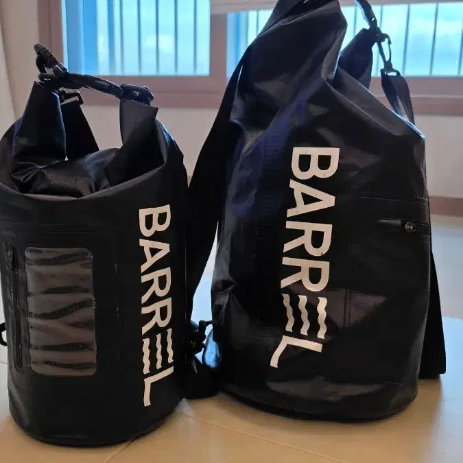 [BUNJANG] Barrel Dry Backpack / 배럴 드라이백팩