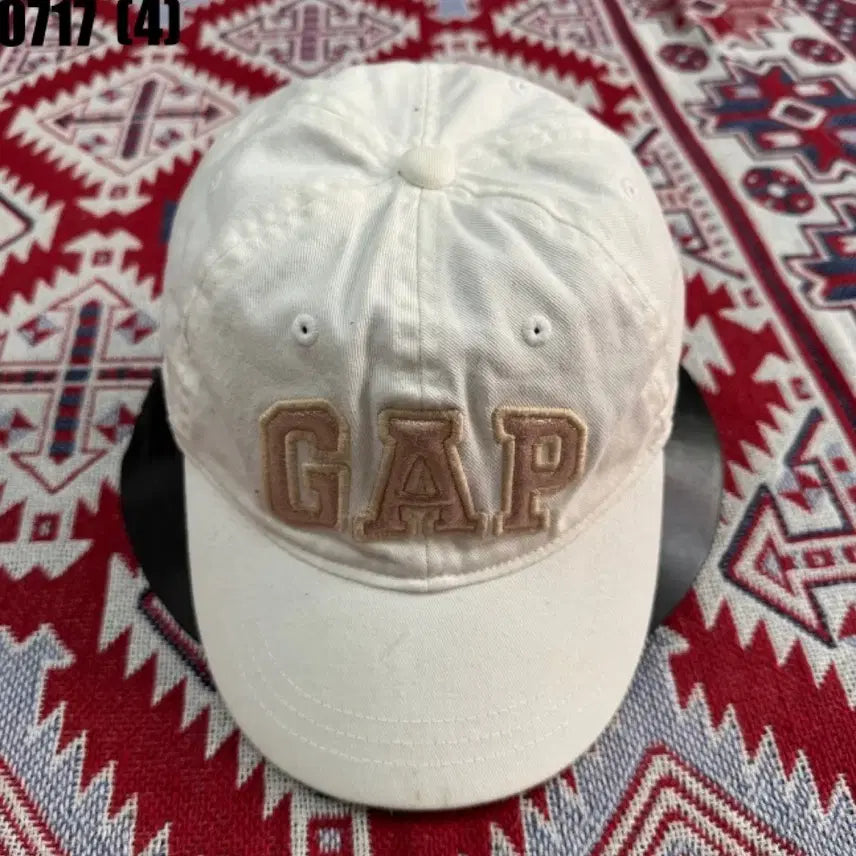 [BUNJANG] GAP White Cotton Ball Cap / GAP 볼캡 화이트 0717