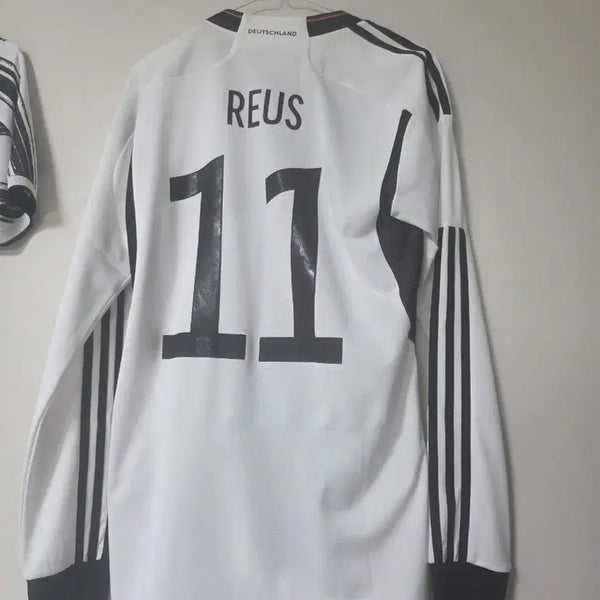 [BUNJANG] Germany National Football Team 22/24 Qatar World Cup Home Replica Long Sleeve Jersey (Reus) - Size S (95) / 22/24카타르 월드컵 독일 국대 홈 로이스 유니폼 져지 긴팔 판매95S/택보유