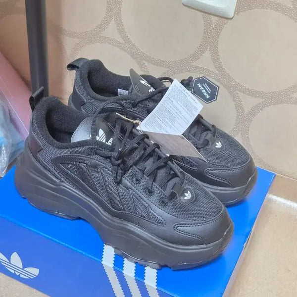[BUNJANG] Adidas Ozgaia Core Black Platform Sneakers / (W) 아디다스 오즈가이아 코어 블랙 키높이 통굽 운동화 (255/새상품)