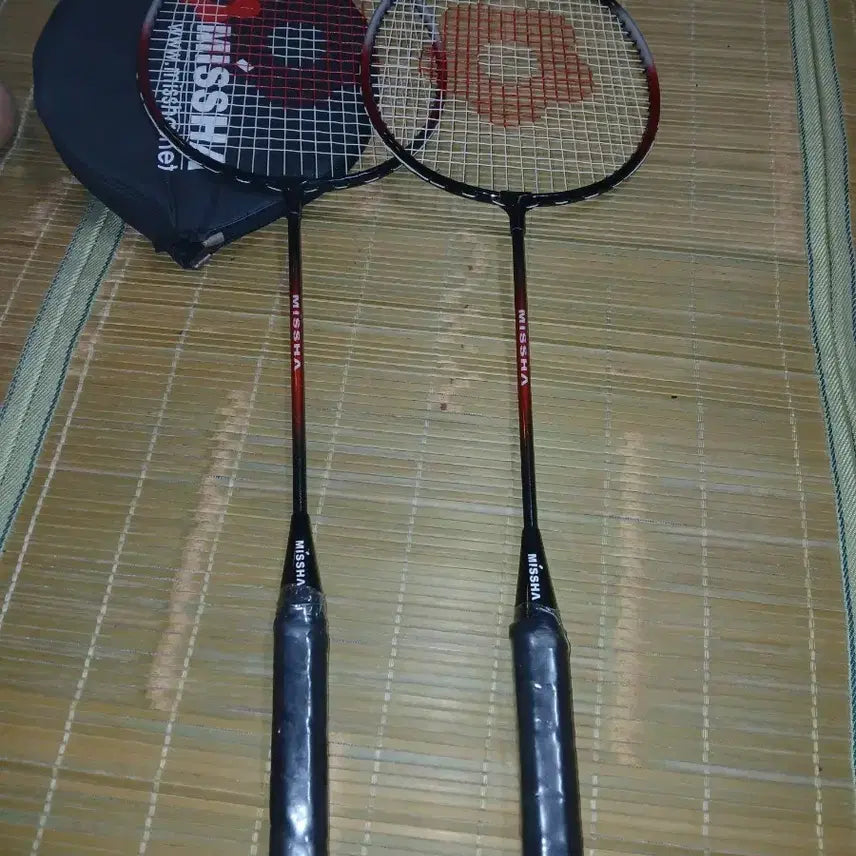 [BUNJANG] Misha Badminton Racket Set (2 Rackets) / 미샤 배드민턴 라켓 2개 세트