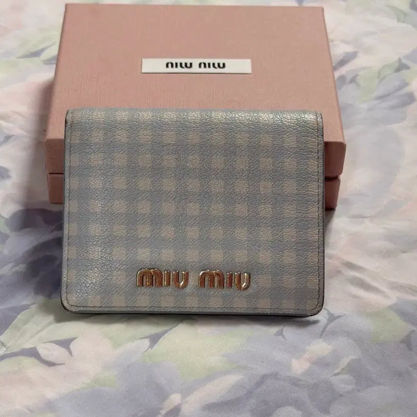 [BUNJANG] Miu Miu Gingham Check Wallet / 미우미우 깅엄체크 반지갑 풀박 단종 miu miu