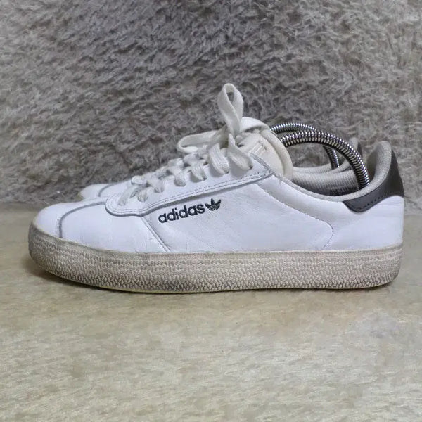 [BUNJANG] Adidas Gazelle ADV White Sneakers / 후루룩구제2 255 아디다스 가젤 adv 화이트 운동화 260725