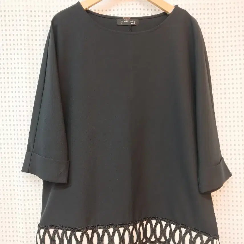 [BUNJANG] Hwashuklee Black Blouse (Size 66) / 화숙리 블랙블라우스 66